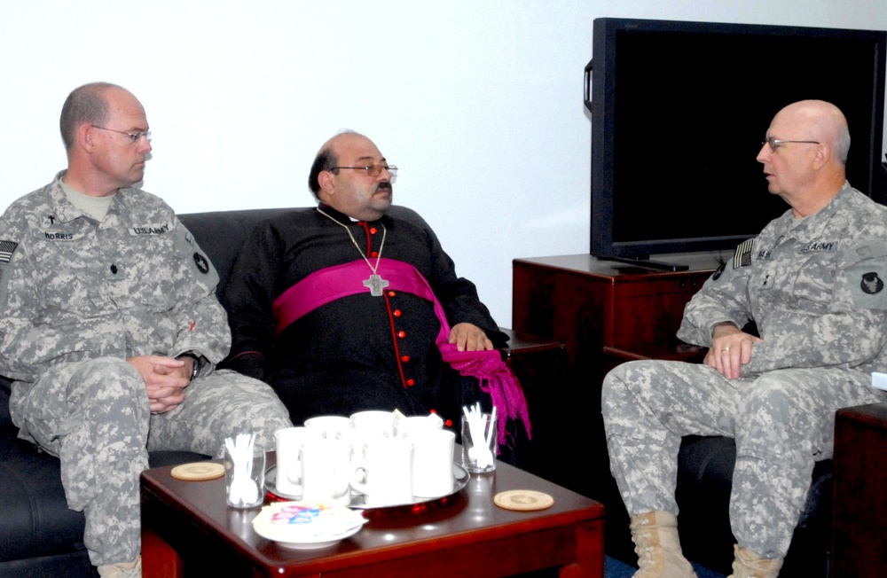 Catholic Archbishop Meets with U.S. Military Leaders in Basra