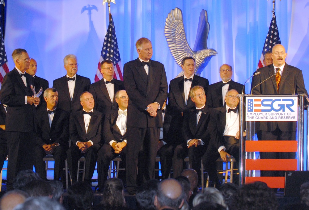 AeroDyn Wind Tunnel President Honored with Defense Employer Support Freedom Award