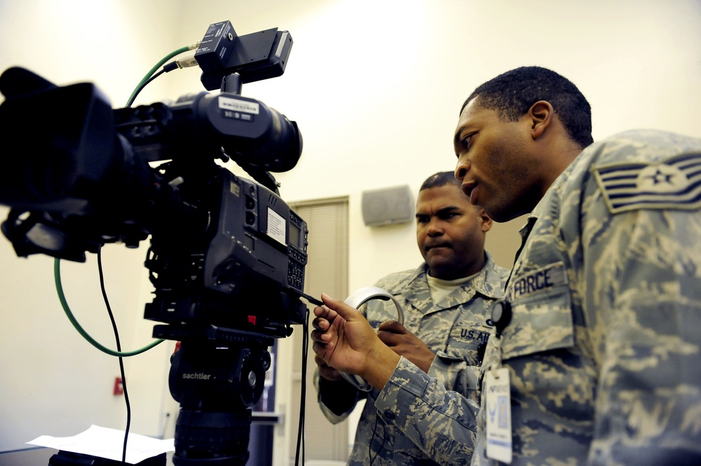 Air Force Airmen Collaborate on Holiday Greetings Worldwide