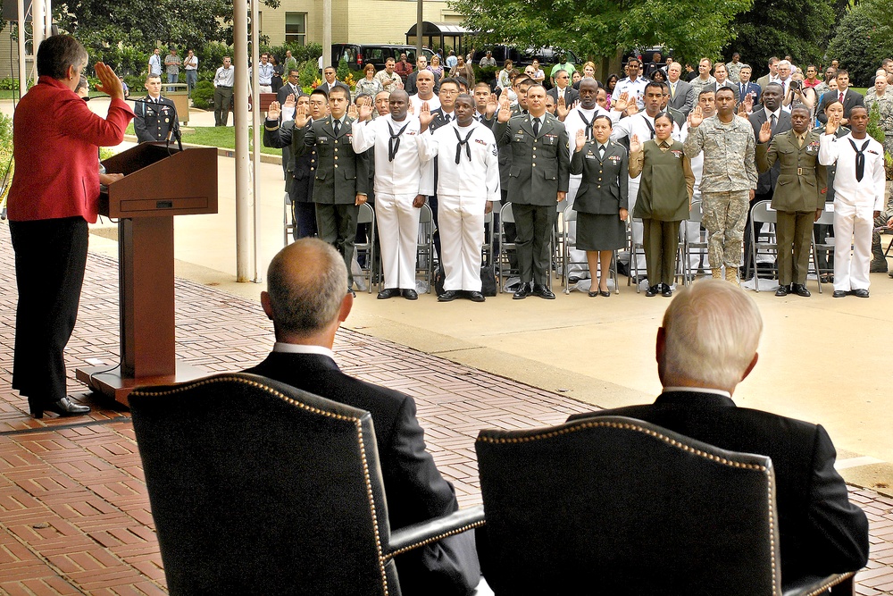 Homeland Security Chief Administers Oath to New Citizen Soldiers