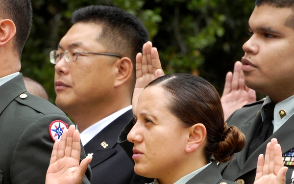 31 U.S. Military Members Become Citizens at Pentagon Ceremony