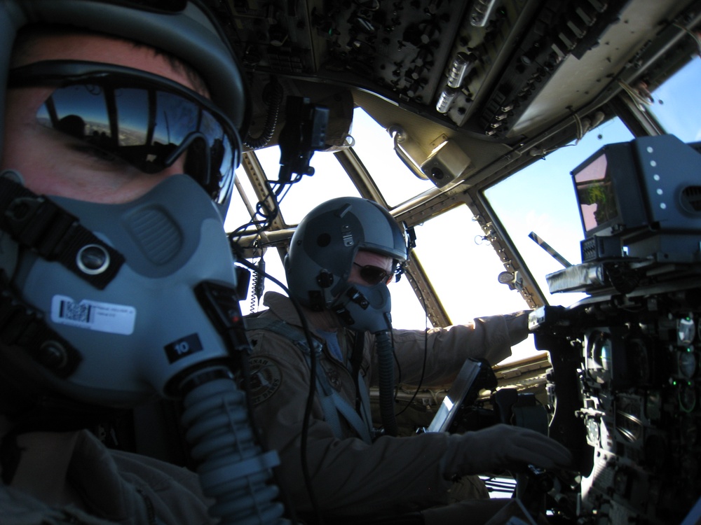 Air Force Airlifts Supplies to Afghanistan During Enduring Freedom