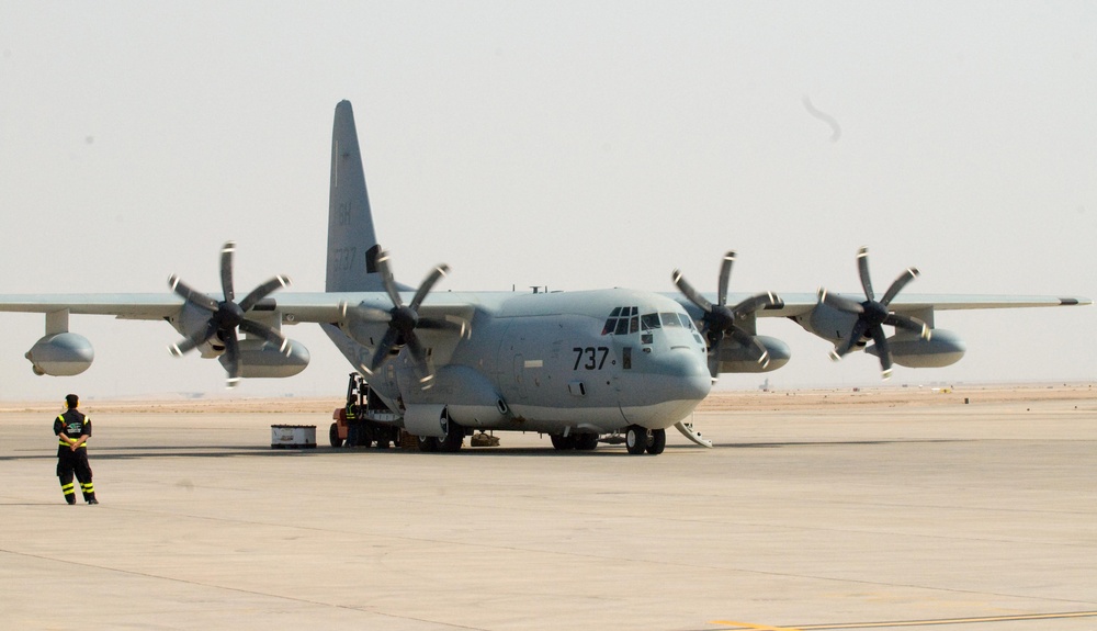 Iraqi Worker Oversees Plane Takeoff at Basra Airport