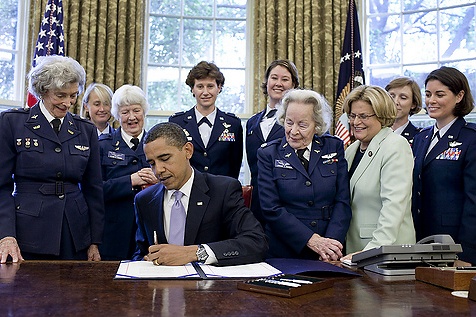 Obama Awards Congressional Gold Medal to WWII Women Air Force Service Pilots