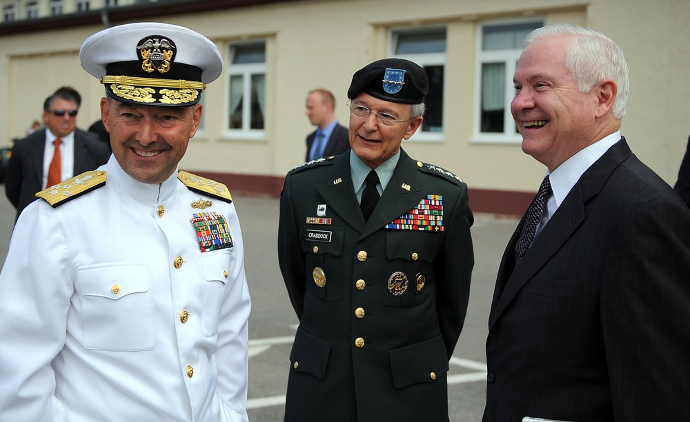 Stavridis Takes Command of Eucom, NATO in Change-of-Command Ceremony