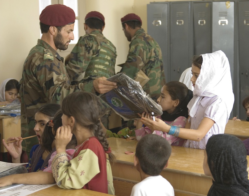 Afghan Commandos Distribute School Supplies to Children in Kandahar