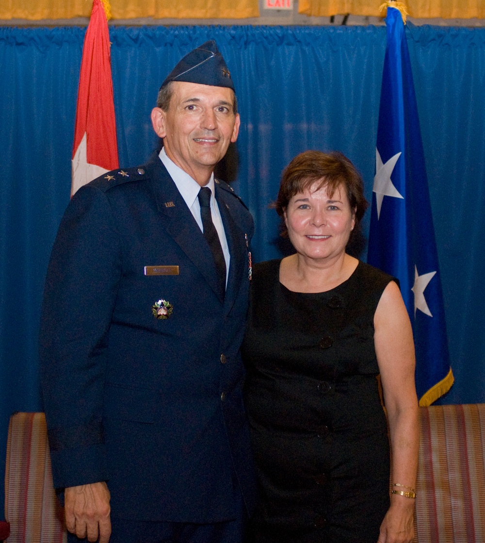 Retired Air Force General and Wife Killed in D.C. Metro Crash