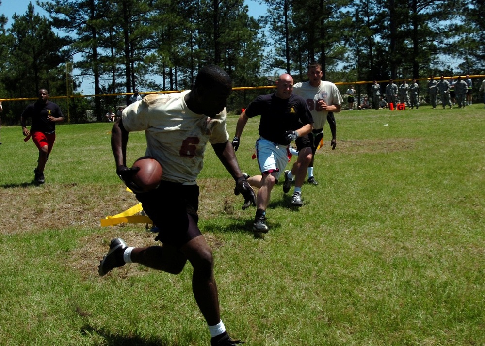 Army Spc. Leonard Ellis Scores Touchdown at Fort Bragg All-American Week