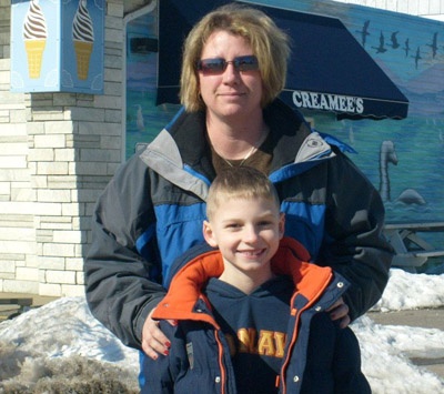 Army Staff Sgt. Honored as Military Mother of the Year