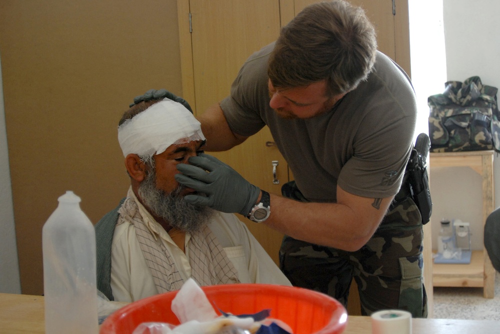 U.S. Special Forces Medic Provides Care at Afghan Clinic