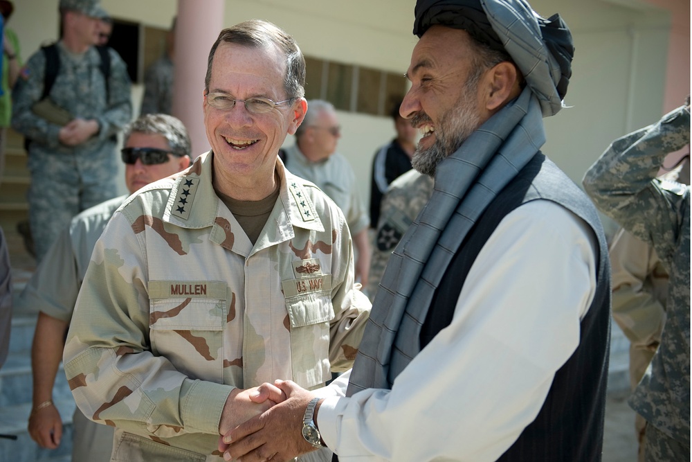 U.S. Military Leader Meets with Afghan Provincial Governor