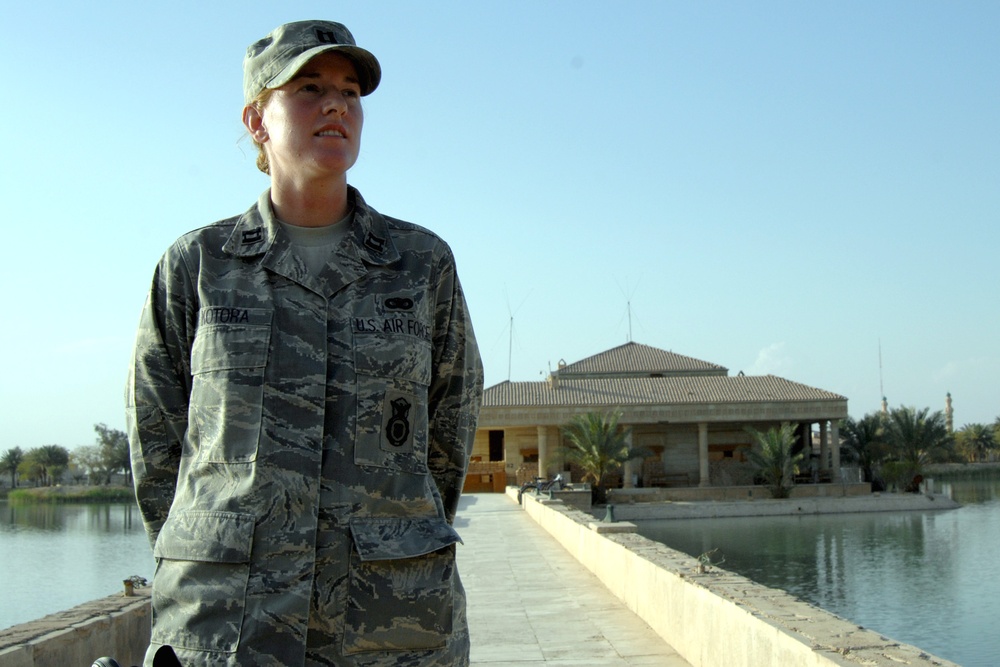 Air Force Officer Coordinates Detainee Air Travel in Iraq