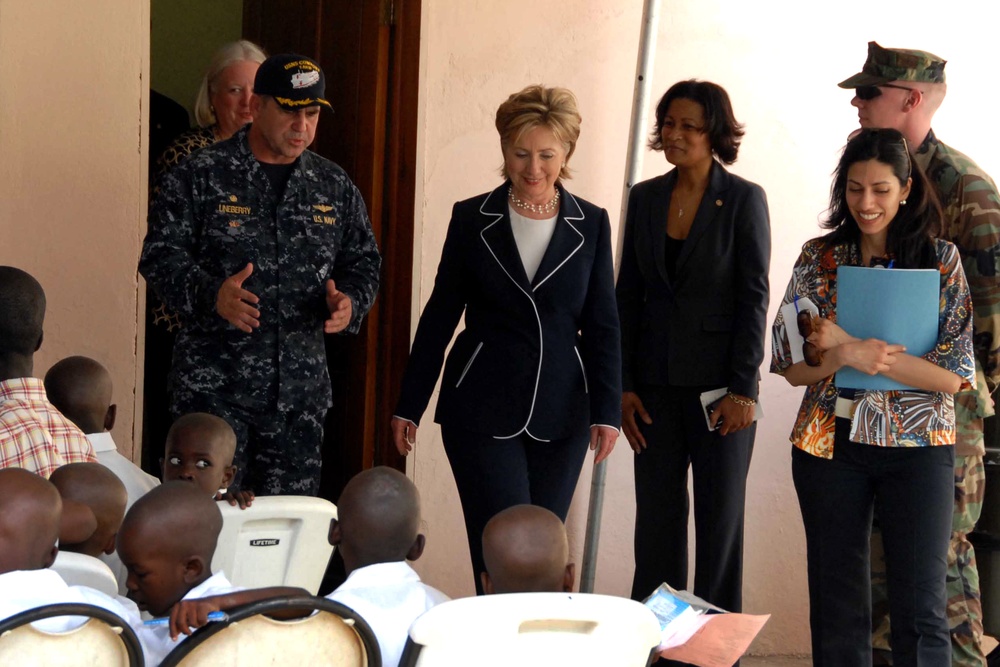 U.S. Navy Commodore Gives Secretary Clinton Tour of Medical Site in Haiti