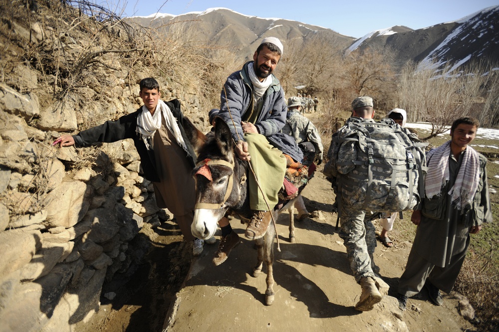 U.S. Soldier Interacts with Afghan Villagers in Panjshir Valley