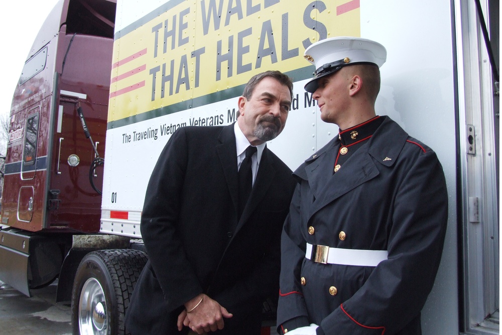 Tom Selleck Honors Vietnam Veterans at Memorial Ceremony