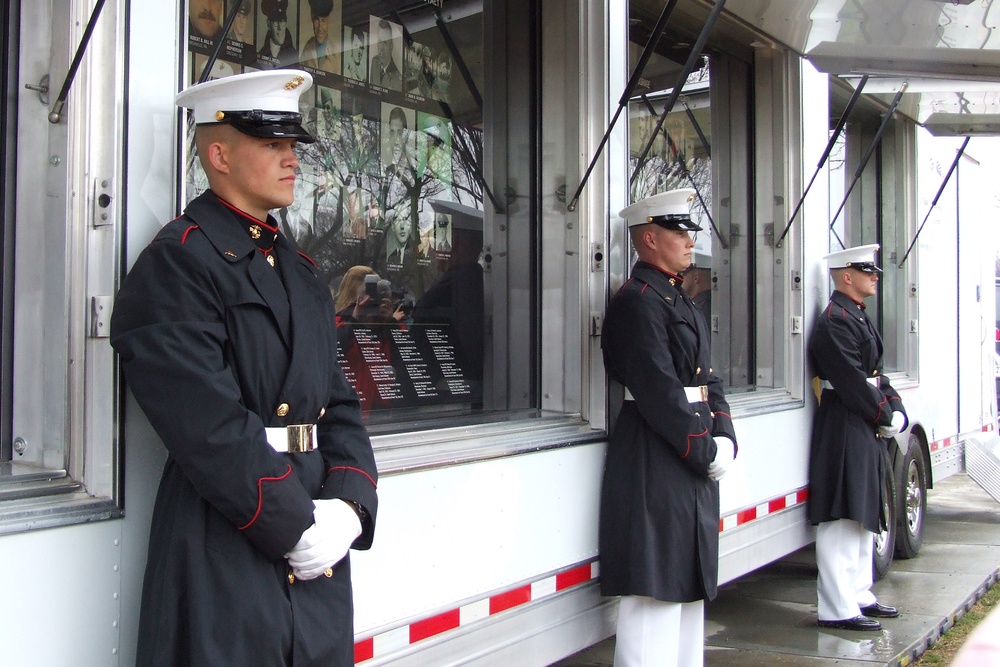 Marines Honor Vietnam Veterans at Traveling Memorial Exhibit