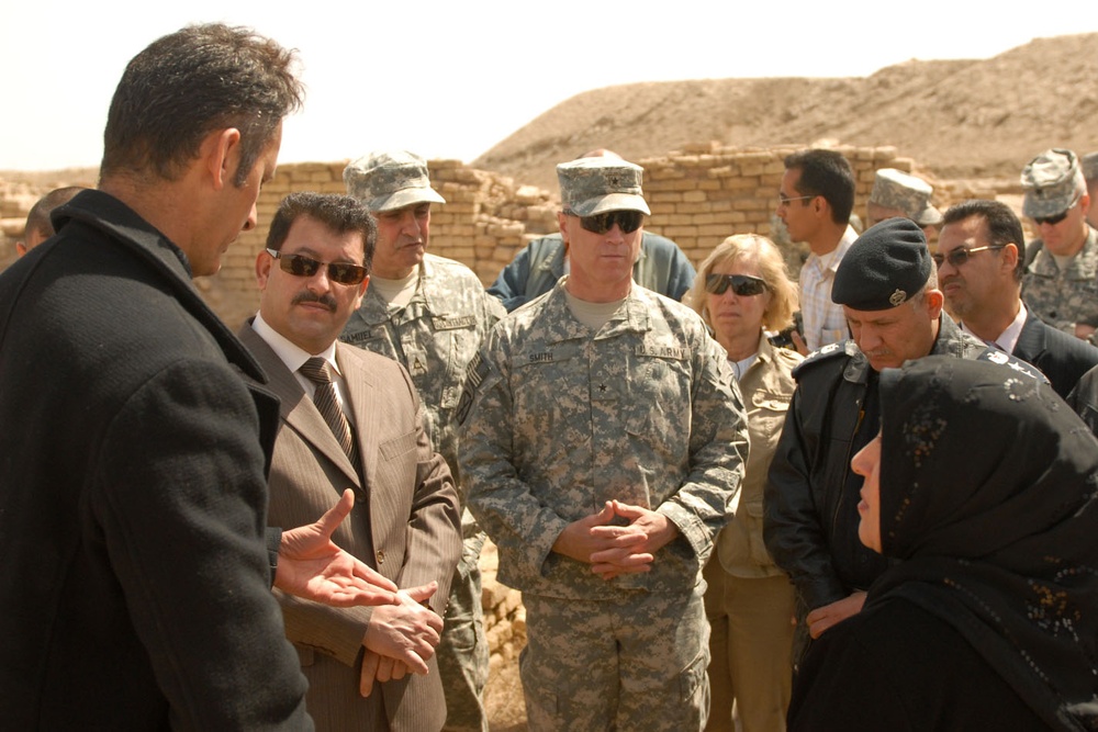 Iraqi Officials and U.S. Army Leaders Tour Historic Sites in Dhi Qar