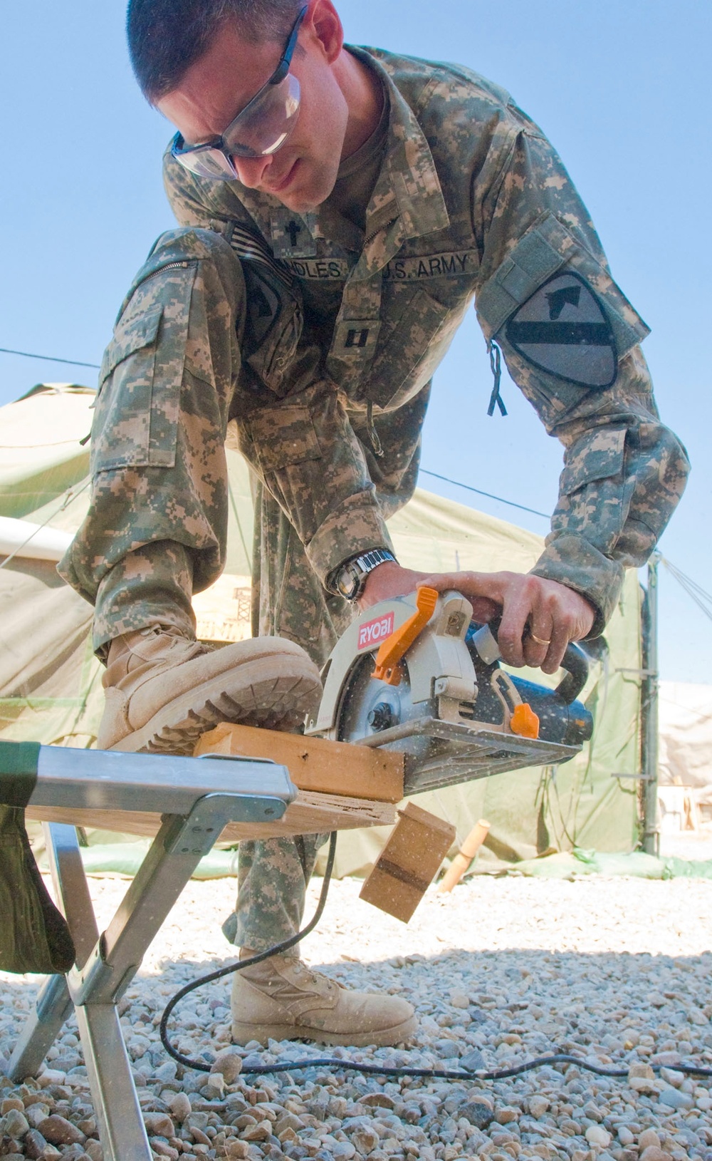 Army Chaplains Craft New Door Handle for Solid Rock Chapel in Iraq