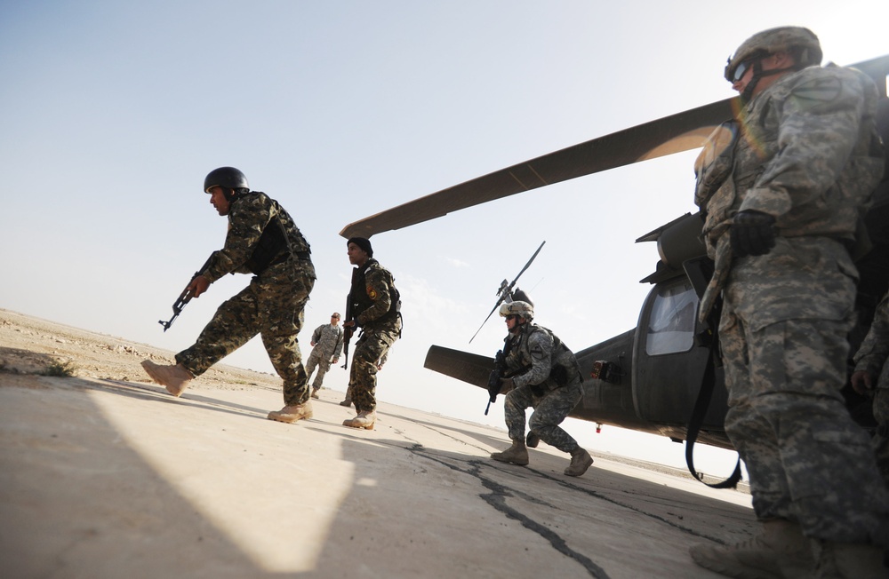 Iraqi Police Conduct Air Assault Training with U.S. Soldiers in Iraq