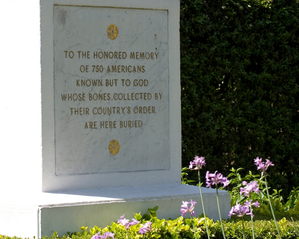 Memorial Honors Unknown American Casualties of Mexican-American War in Mexico City