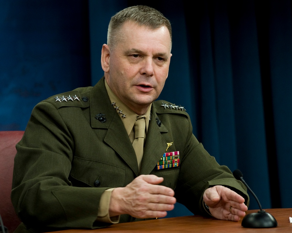 Cartwright Answers Question at Pentagon Press Conference with Gates