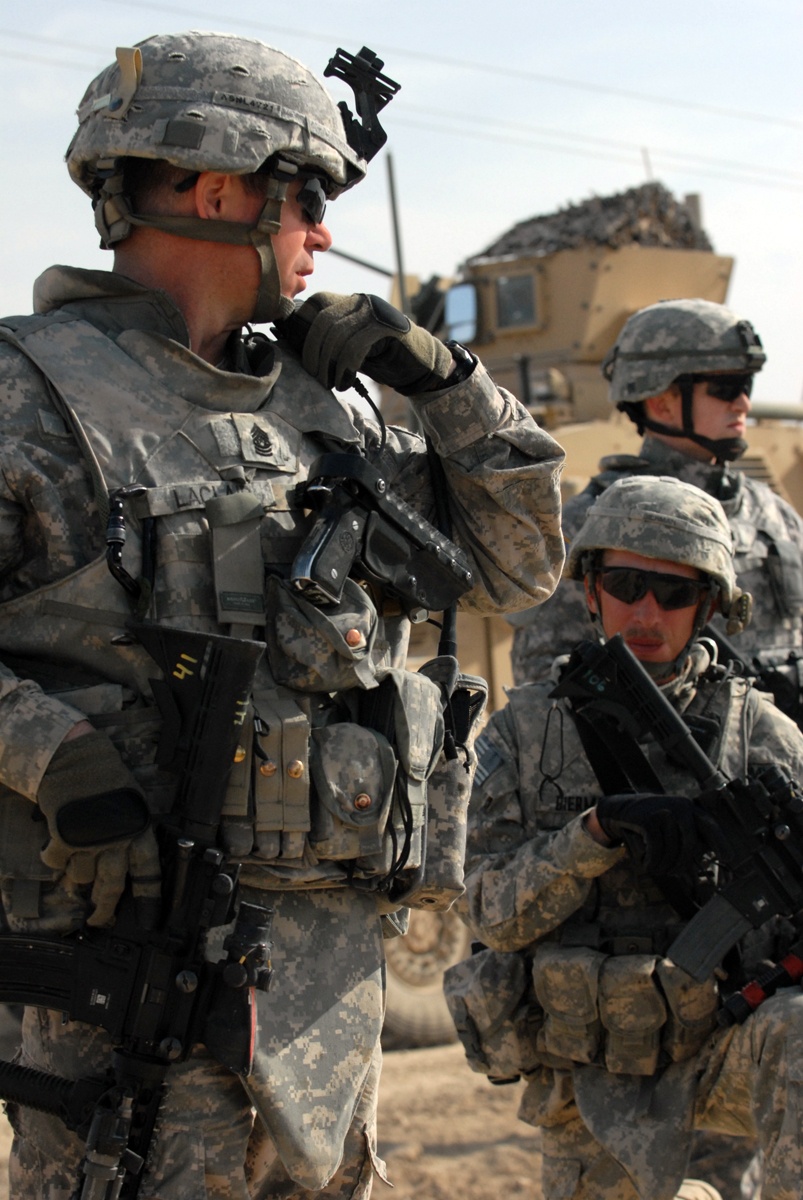 Army Command Sergeant Major Coordinates Munitions Drop on Iraqi School