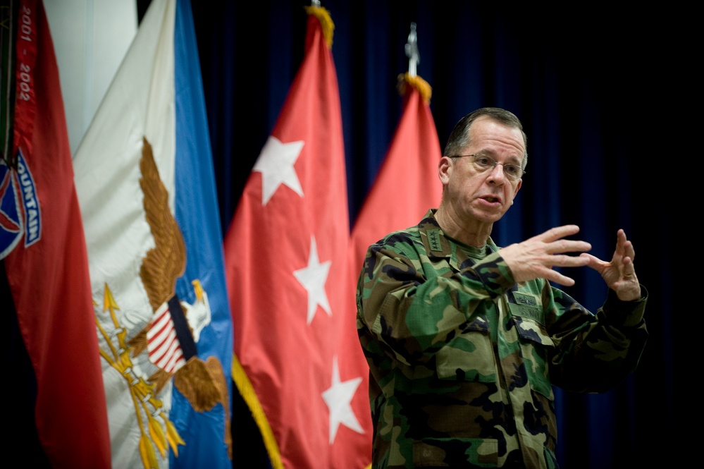 Mullen Visits Ft. Drum, Addresses Troops and Spouses