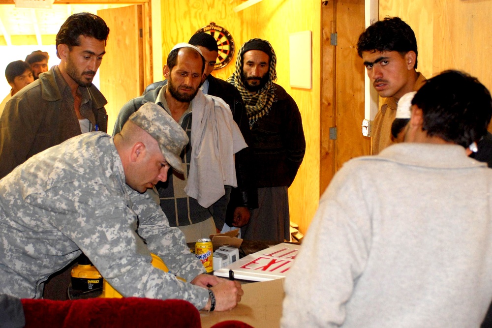 Army Sergeant Major Outlines Plans for New Morale Facility in Afghanistan