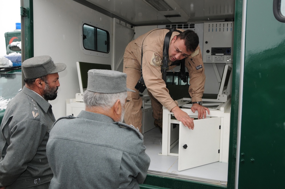 U.S. Advisor Highlights Emergency Medical Transport Benefits for Afghan Police Leadership