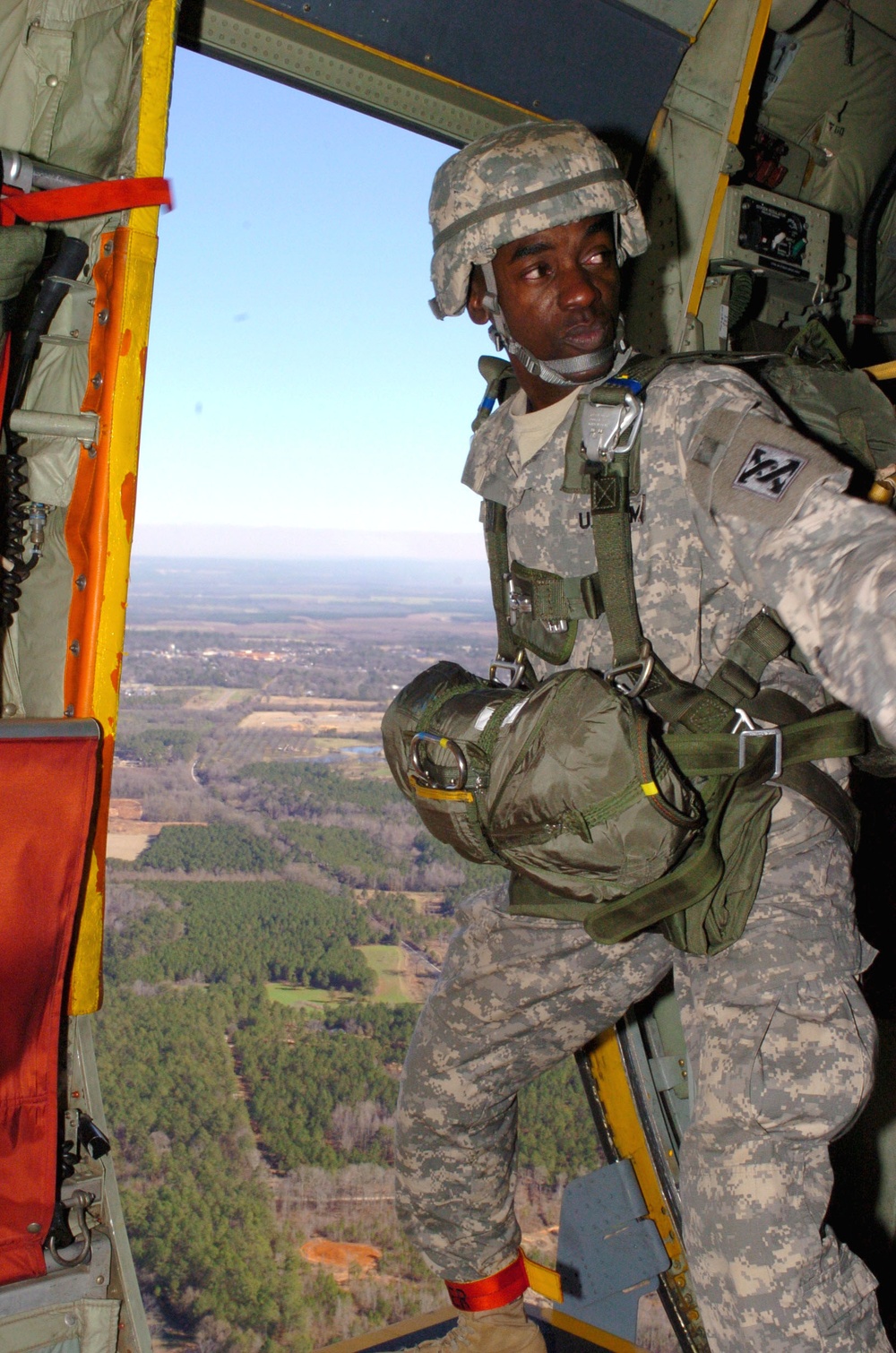 Army Reservist Jumps from C-130 During Employer Support Event