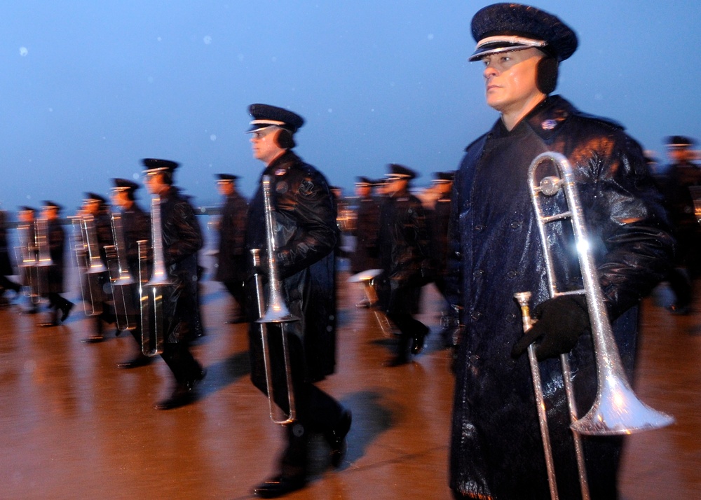 Air Force Band Marches in Rain for Obama Inauguration