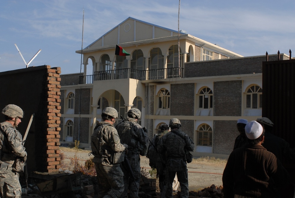 U.S. Soldiers Meet with Afghan Sub-Governor in Nangarhar Province