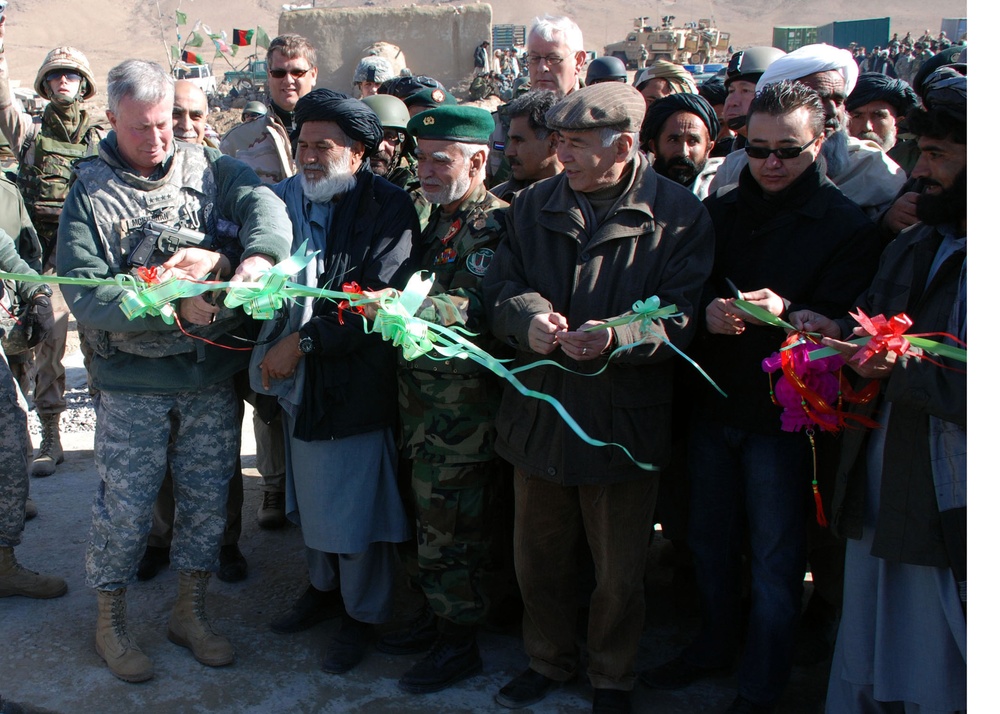 U.S. and Afghan Officials Inaugurate Chutu Bridge in Uruzgon Province