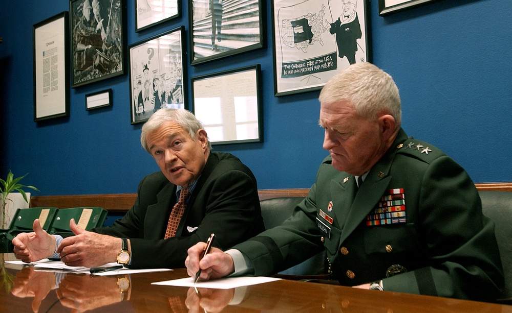 Missouri Senator, Army National Guard Director Discuss Afghanistan Mission