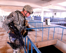 Army NCO Inspects Water Facility in Iraq Ahead of Reopening