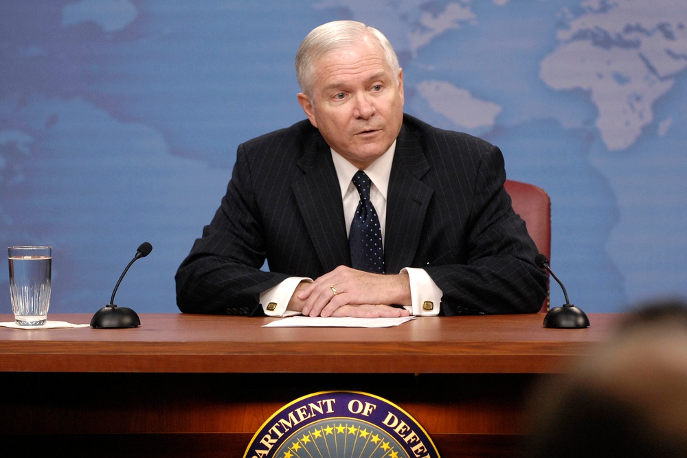 Gates Addresses Reporters at Pentagon