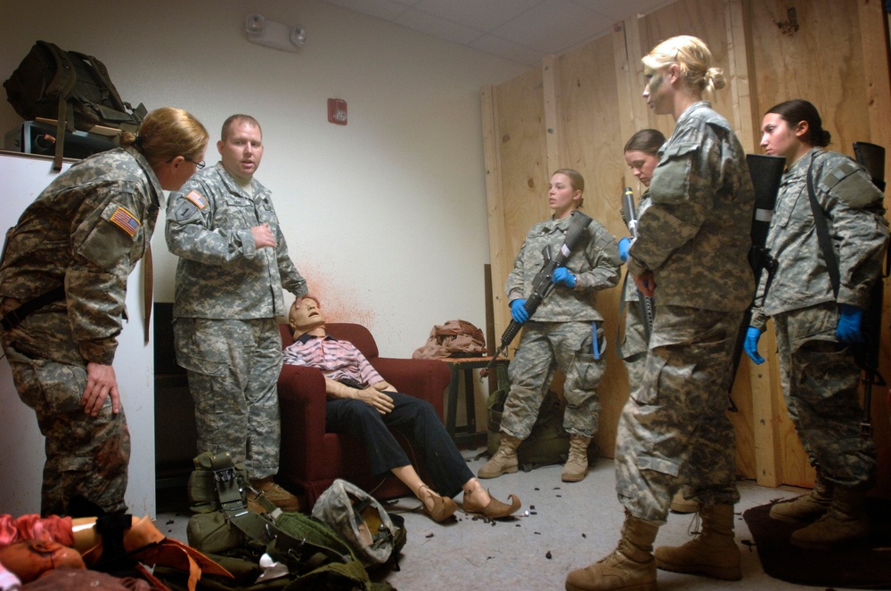 Army Medics Tested in Simulated Combat Conditions