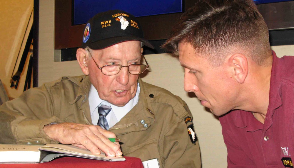 WWII Veteran Shares Stories at Veterans Conference
