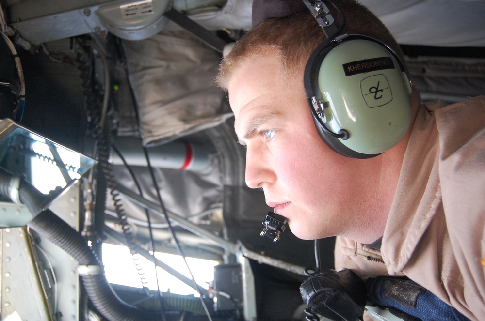 Air Force Tech. Sgt. Refuels Aircraft Over Afghanistan in Final Deployment Mission