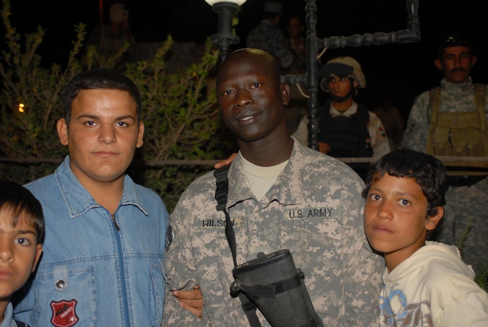 U.S. Army Translator Connects with Iraqi Youth in Kut