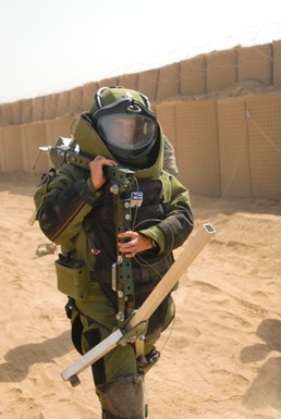 Army EOD Technician Completes Final Test for Team Leader Certification