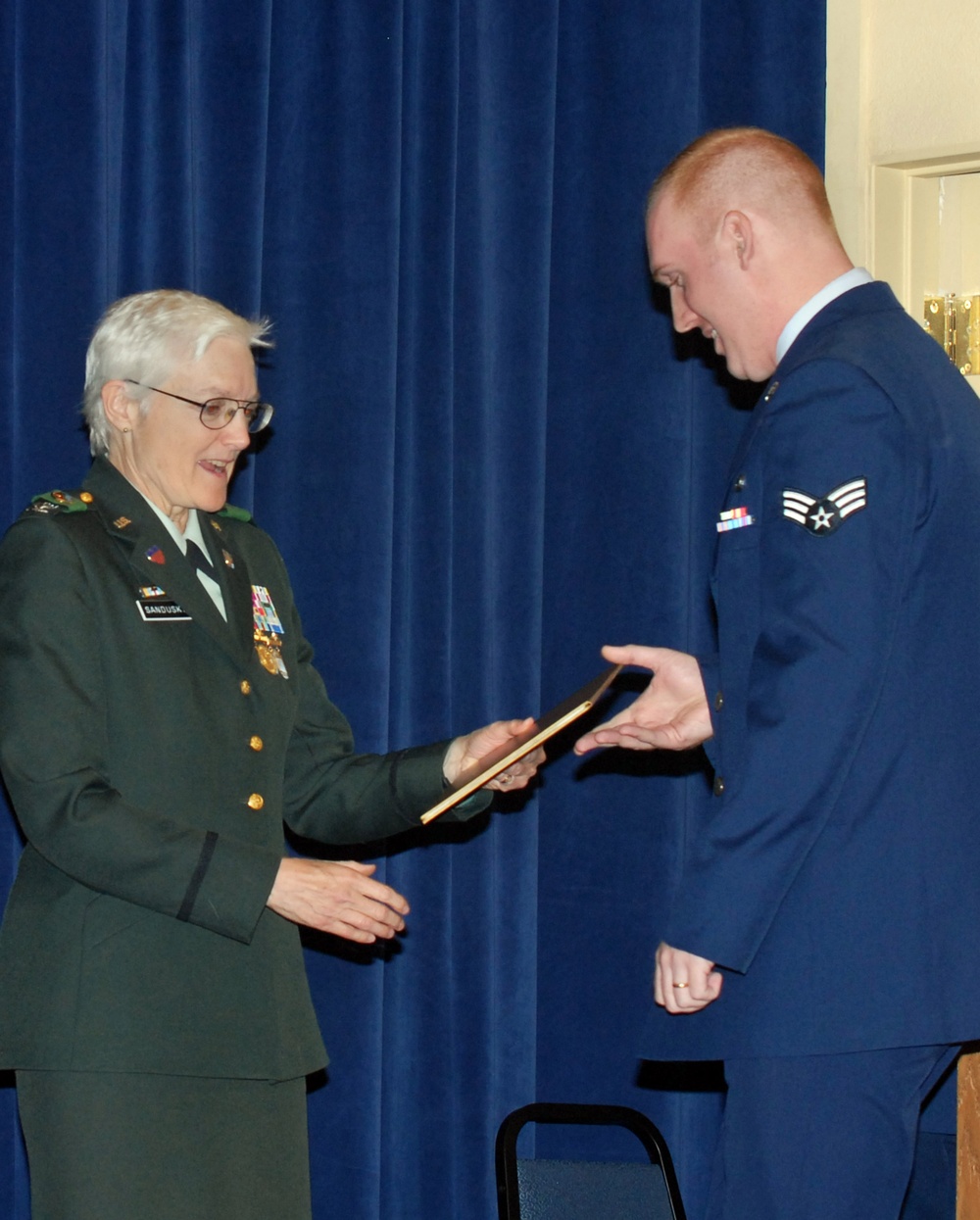Russian Linguist Graduates from Defense Language Institute