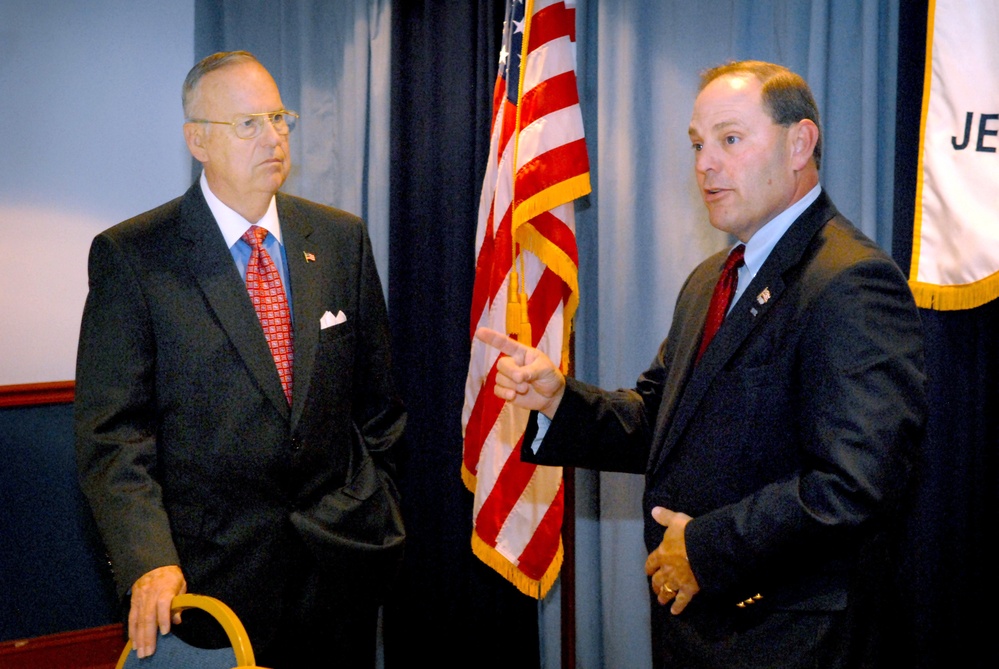 Police Union Pledges Support for Military Officers