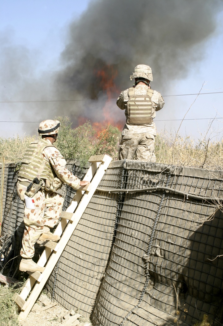 Australian, U.S. Troops Conduct Controlled Burn to Clear Minefield, Aid Local Villages in Afghanistan