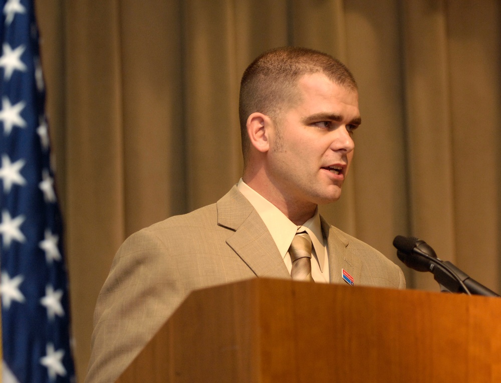 Former Army Spc. Shares AbilityOne Success Story After Injury