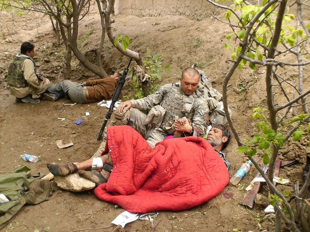 Army Sergeant Honored for Saving Afghan Police in Combat