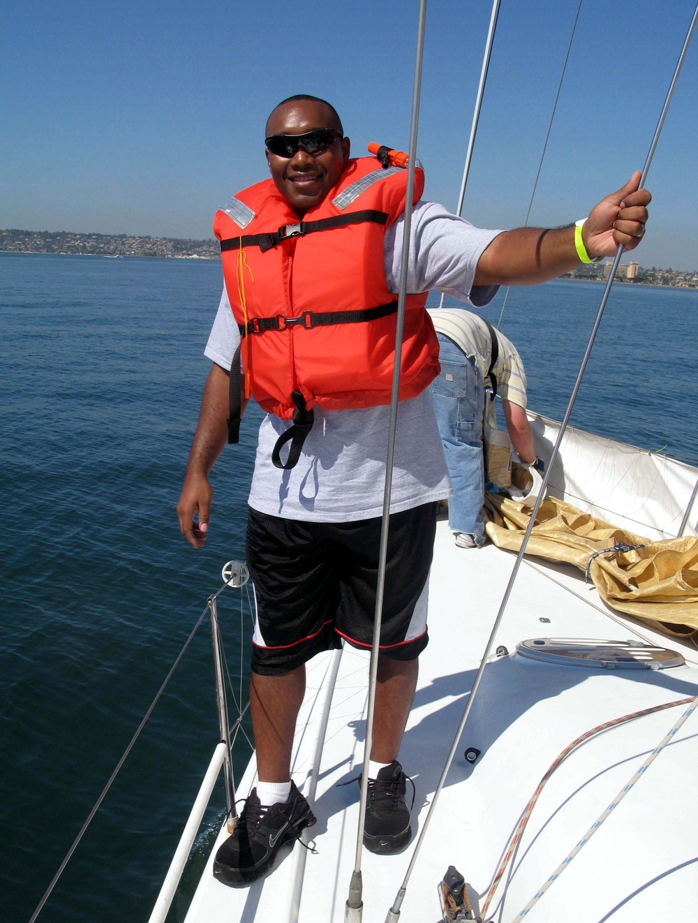 Marine Veteran Finds Healing Through Sailing at National Sports Clinic