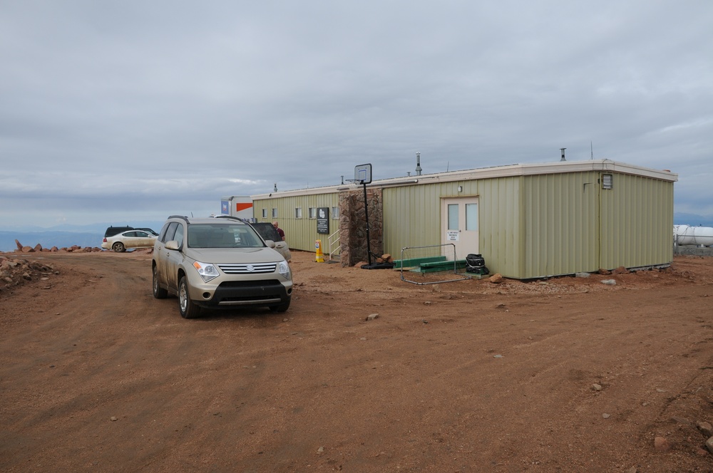 Army Research Institute Operates Altitude Lab Atop Pikes Peak