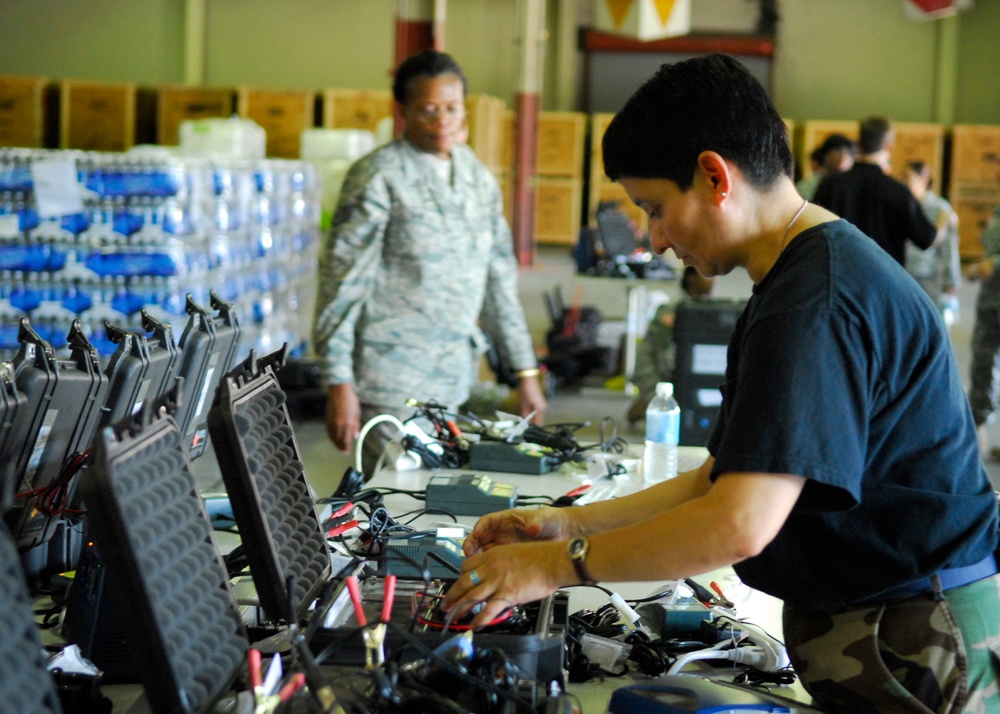 Texas Air National Guard Prepares GPS-Equipped Buses for Hurricane Ike Evacuations