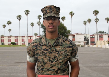 11th MEU Marines receive awards for outstanding service